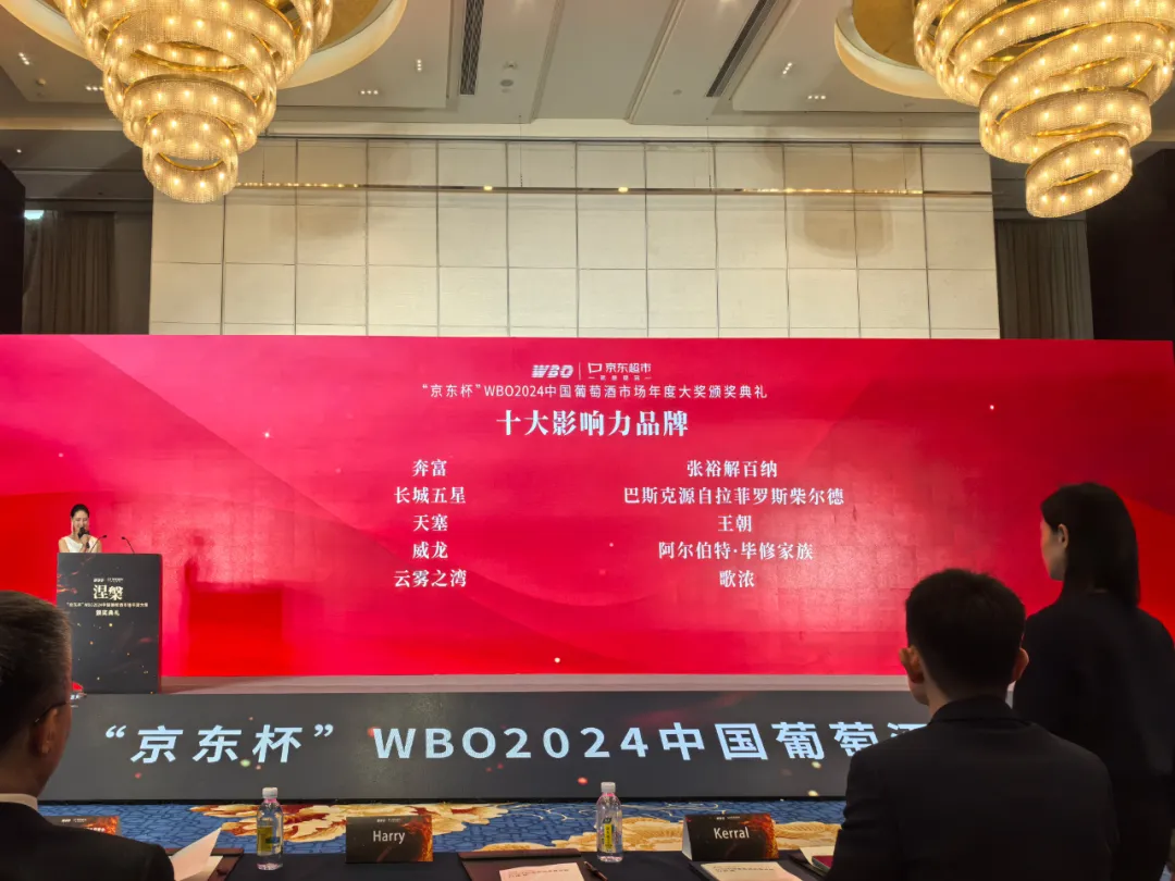 8fa195ac-df4a-457a-b2fe-f46b47783909 8fa195ac-df4a-457a-b2fe-f46b47783909